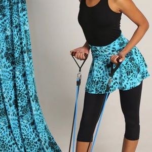 Dona Jo Skirted Capri WILDBLUE